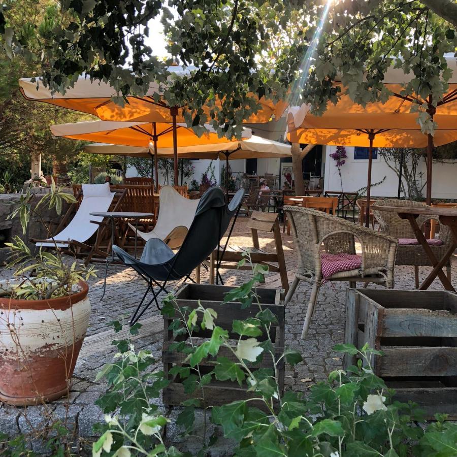 Akvaryum Hotel Бозджаада Екстериор снимка