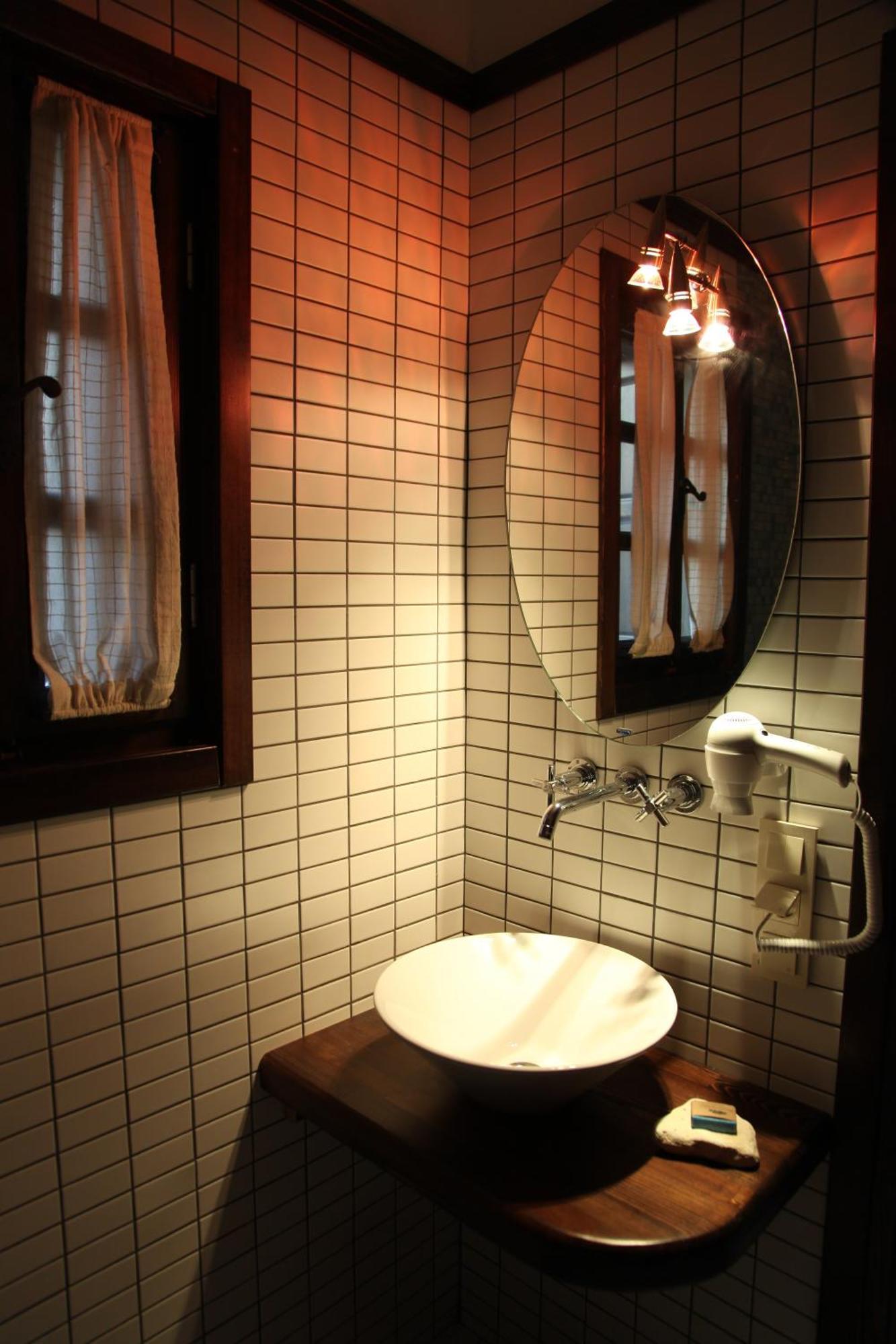 Akvaryum Hotel Бозджаада Екстериор снимка